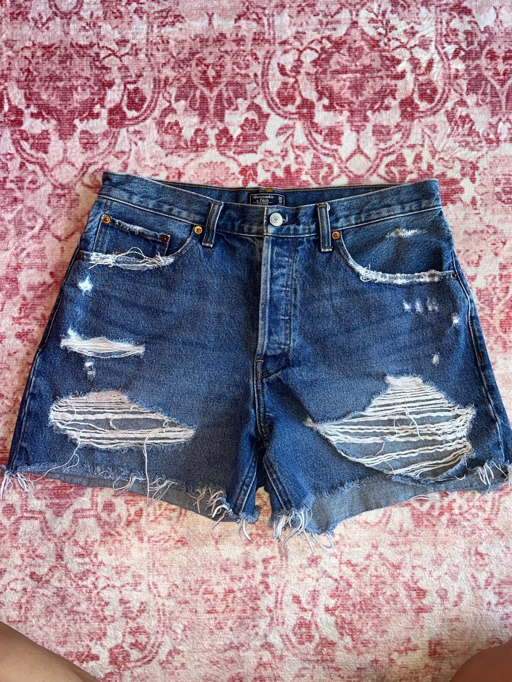 Abercrombie & Fitch High-Rise 4” Short denim shorts size 10 (30)